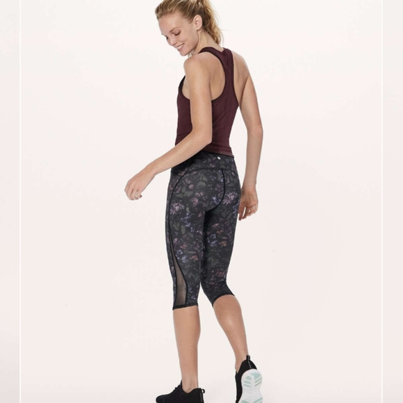 Lululemon Train Times Crop (17") Frozen Flourish Multi / Black - Picture 2 of 12